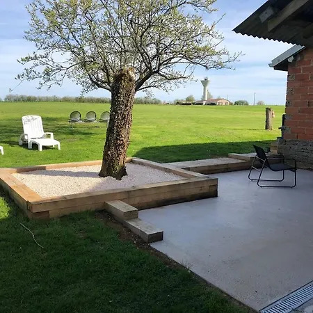 Apartament La Garconniere Calme A Proximite De Langres *